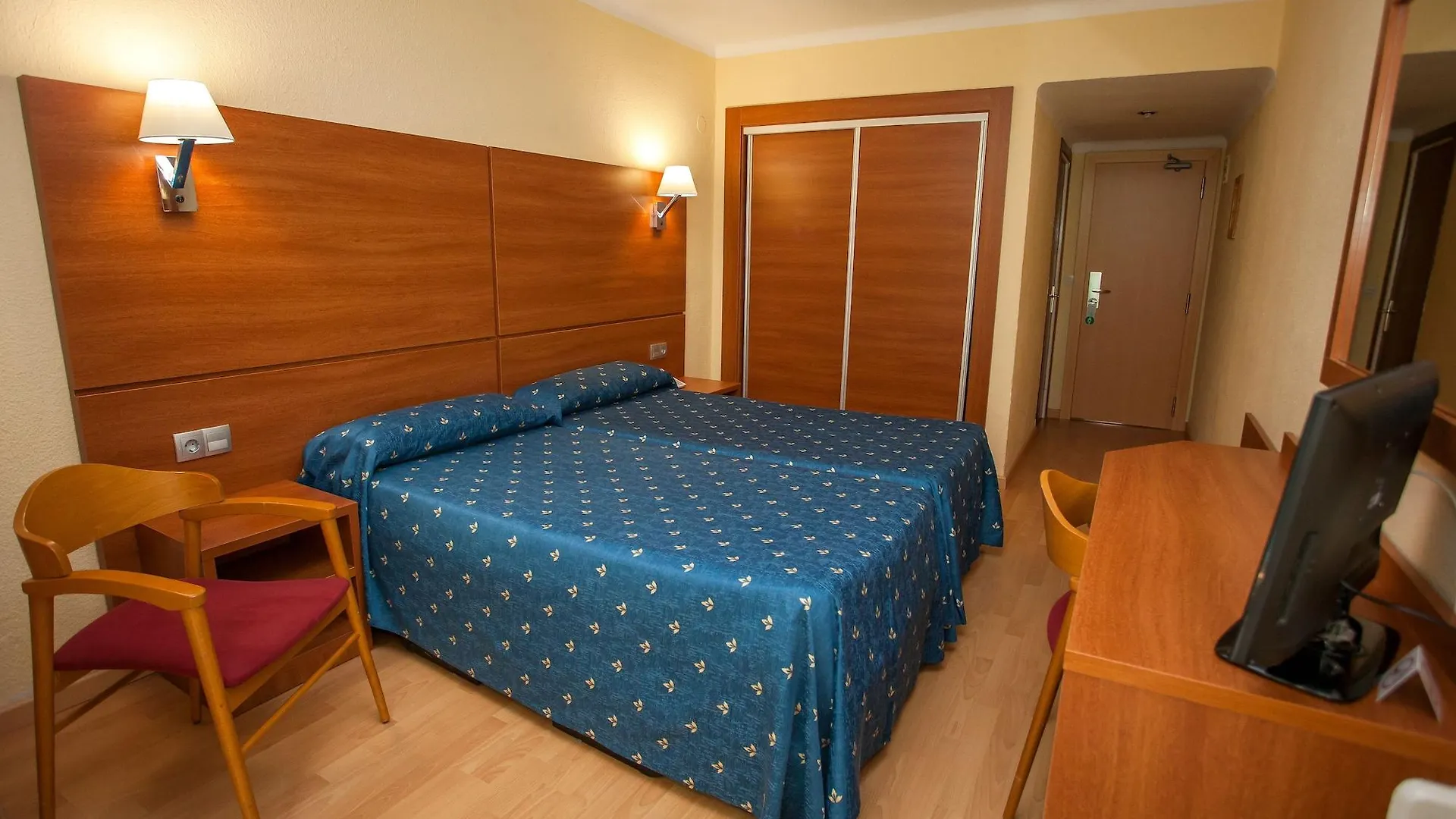Hotel Maria Del Mar Lloret de Mar 4*,  Spain